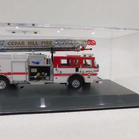 1:64 2006 Pierce Rear Mount Ladder, Cedar Hill TX Q-212 image number 5