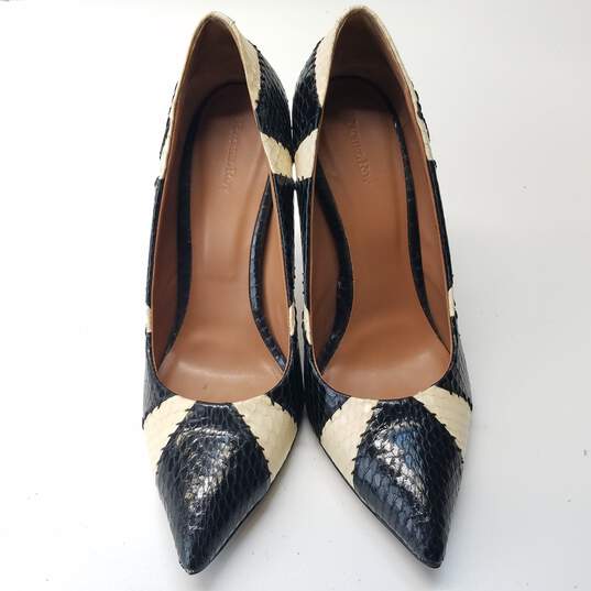 Rachel Roy Snakeskin Embossed Leather Multi Pump Heels Shoes Size 7.5 B image number 7