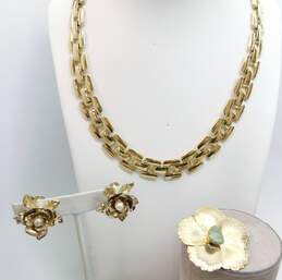 VNTG Gold Tone Chunky Link Necklace Floral Faux Pearl Earrings & Floral Brooch
