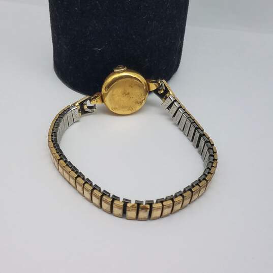 Omega 17mm Vintage 18k Gold Ladies Wristwatch 18g image number 6