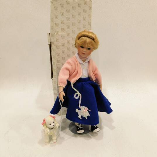 Peggy Sue Rock 'n Roll 1950s Porcelain Doll w/ Ceramic Poodle Heritage Signature Collection image number 1