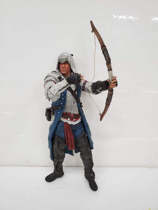 Assassin'S Creed Iv Black Flag Connor New York Outfit W/ Exclusive Gam –  Omniphustoys
