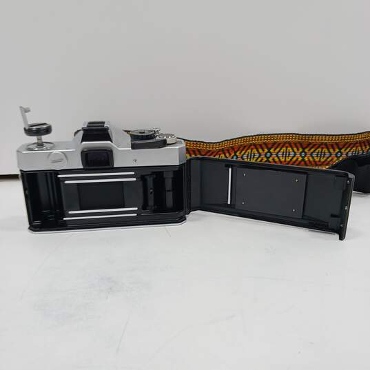 Vintage Fujica ST-705 Film Camera Bundle with Speedlite 155A Light Meter in Shoulder Carry Case image number 2