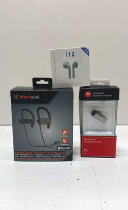 Bundle Lot of 3 Audio Ear Buds NIB Motorola Blackweb