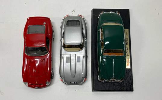 Diecast Classic Cars Set of 3 image number 5