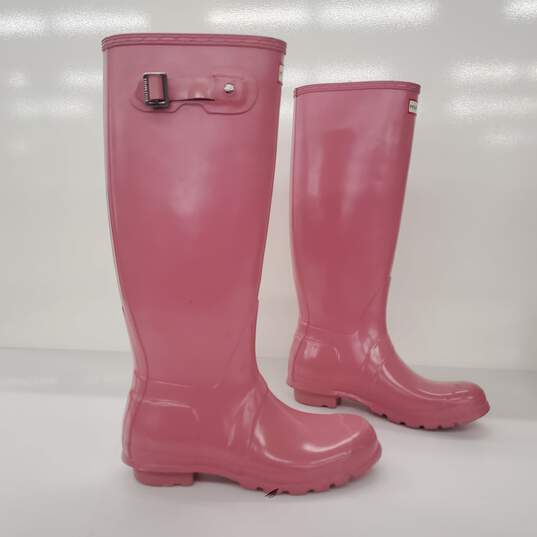 Hunter Women's Original Tall Pink Rubber Rain Boots Size 8 image number 3