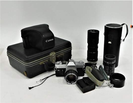 Canon FTb 35mm SLR Film Camera with FD 50mm F/1.8 S.C. Japan W/ Extras and Manual UNTESTED image number 1