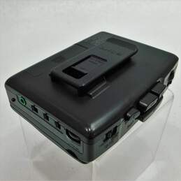 Sony Walkman WM-FX401 Portable AM/FM Radio Cassette Player alternative image