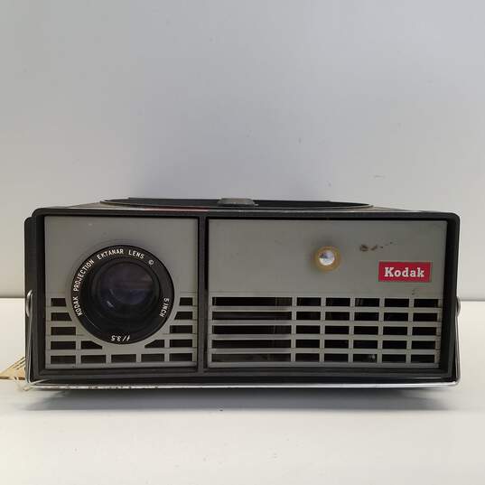Kodak Carousel Projector Model 550 image number 4