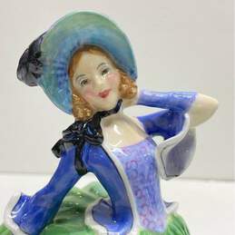 Royal Doulton Vintage Porcelain Figurines Autumn Breeze/Hilary 7.5 in Tall alternative image