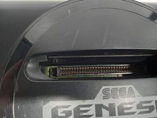 Sega Genesis Bundle in Case image number 6