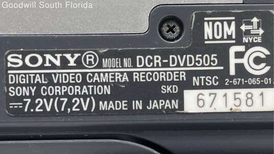 Not Tested Use For Parts No Charger Sony Handycam Digital Video Camera image number 6