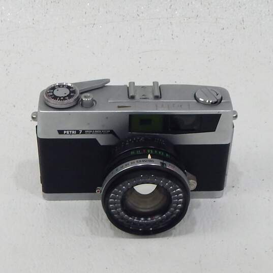 Petri 7 Green-O-Matic System Rangefinder 35mm Film Camera w/ Lens & Leather Case image number 2