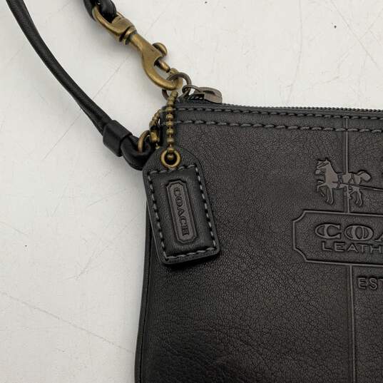 Womens Black Leather Zipper Logo Charm Wristlet Wallet image number 5