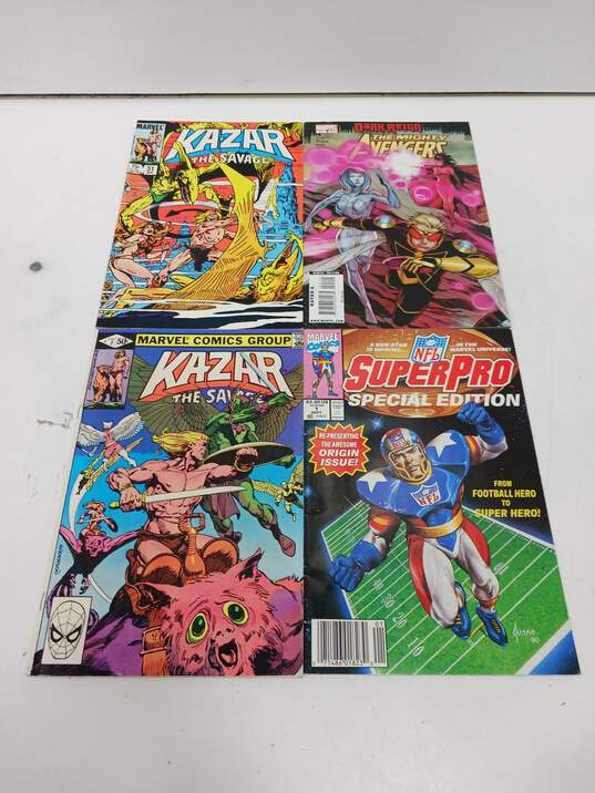 11pc Lot of Assorted Softcover Comic Books image number 2