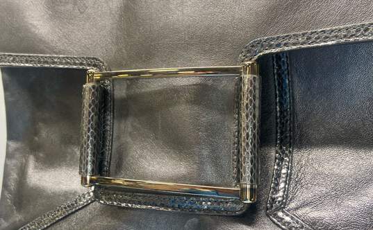 Lambertson Truex Silver Metallic Leather Buckle Shoulder Bag image number 5