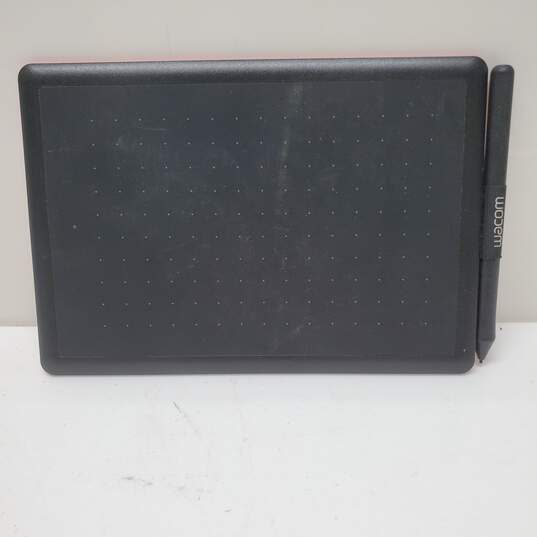 One by Wacom Pen Tablet Model CTL-472 Untested image number 1