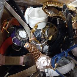 9.75lbs. Bundle of Assorted Watches alternative image