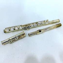 Gemeinhardt Brand 2SP Model Student Flutes w/ Cases and Accessories (Set of 2) alternative image