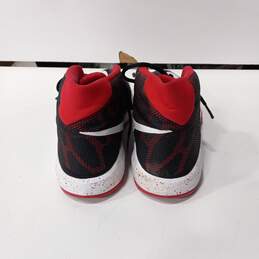 Nike Zoom Devosion Athletic Sneakers Size 9.5 alternative image