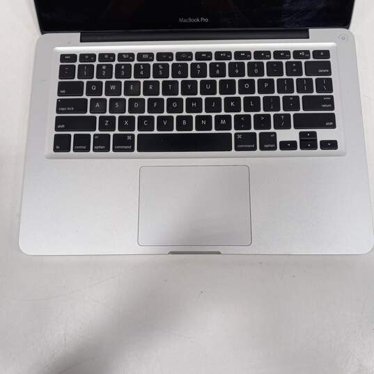 Apple 13-Inch Mid-2012 Mac Book Pro image number 3