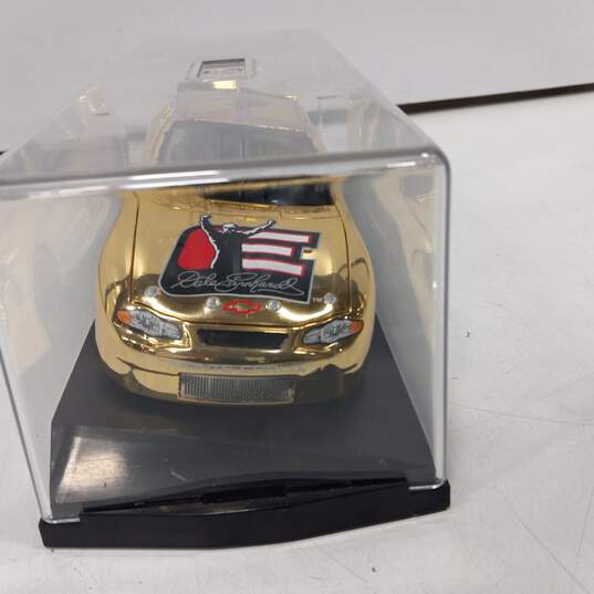 Dale Earnhardt #3 Monte Carlos Collectible Diecast Car image number 3