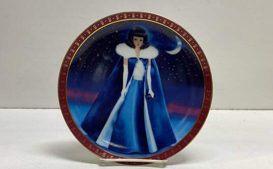 The Danbury Mint 1965 Barbie Collection Plates Set of 2 Collectors Plates image number 5