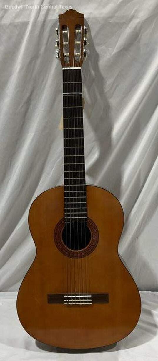 Yamaha Acoustic Guitar - Acoustic image number 1