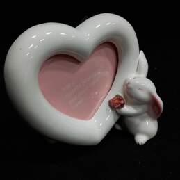 Avon Bunny Heart White Picture Frame IOB alternative image