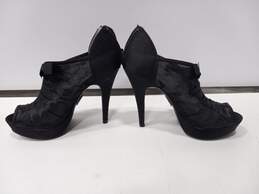 White by Vera Wang Women's Black Stiletto Heels Size 6.5M alternative image