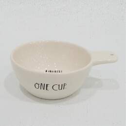Rae Dunn Boutique Sketched Measuring Cups Set of 4 alternative image