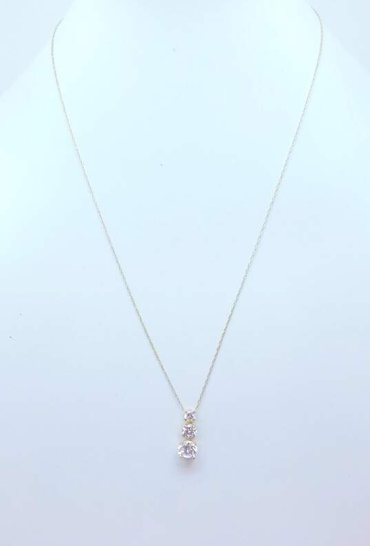 10k Yellow Gold Graduated CZ Pendant Necklace 1.4g image number 1