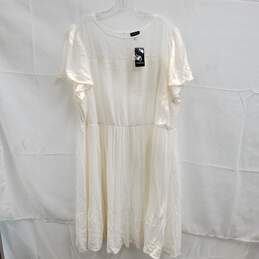 Torrid White Lace Short Sleeve Skater Dress NWT Size 2