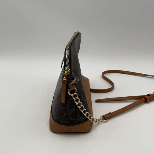 Womens Brown Leather Inner Pocket Semi Chain Strap Zipper Crossbody Bag image number 2
