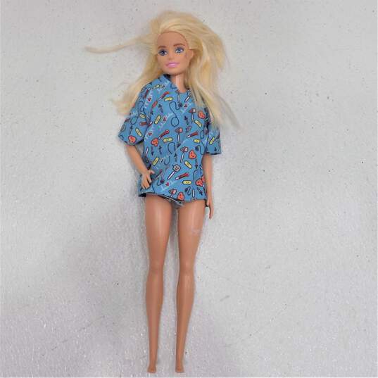 Assorted Fashion Dolls Lot Mattel Unmarked Simba Toys image number 6