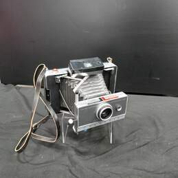 Vintage Automatic 100 Land Camera alternative image