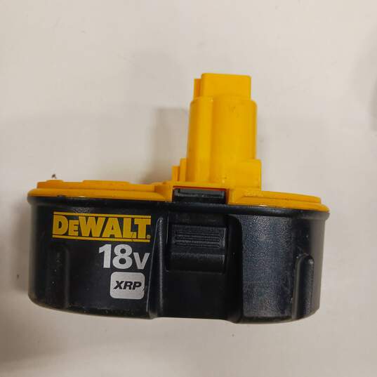 DeWalt 4 1/2" Heavy Duty Cordless Cut-Off Tool w/Accessories in Case image number 5