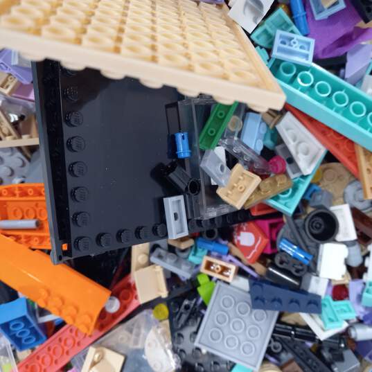 8lbs Bundle of Assorted Lego Building Bricks & Blocks image number 4