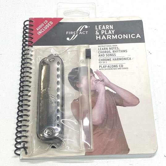 Lot of 4 Harmonicas image number 2