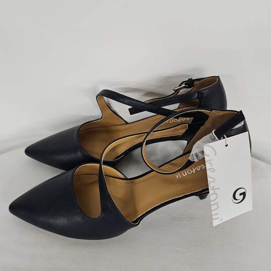 Buy the Greatonu Navy Heels | GoodwillFinds