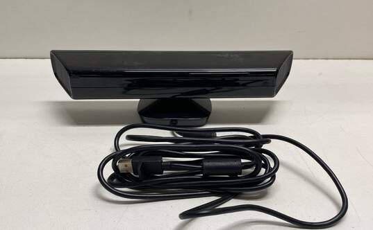 Microsoft Kinect Sensor for Xbox 360 Console W/ Games image number 5