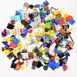 9.6 Oz. LEGO Misc. Minifigures Bulk Lot alternative image