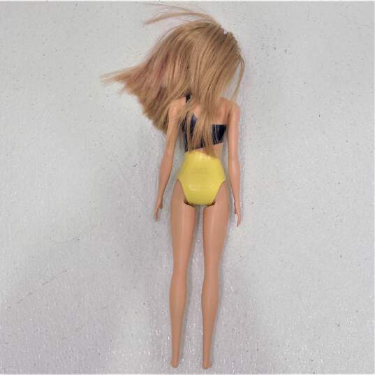 Assorted Fashion Dolls Lot Mattel Unmarked Simba Toys image number 15