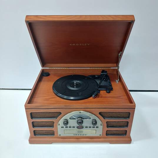 Crosley Record Player/Radio image number 1