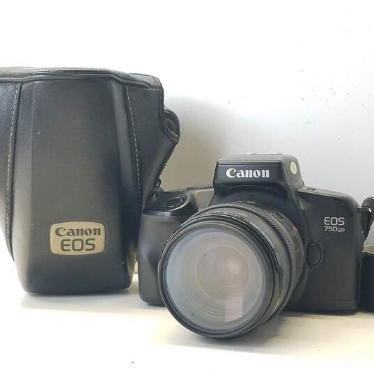 Canon EOS 750QD 35mm SLR Camera with Lens and Case image number 1