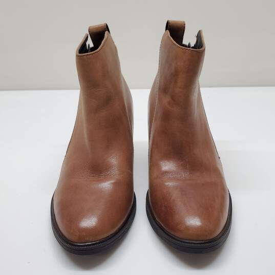 Rockport Women's Brown Leather Heeled Boots Size 6 image number 2