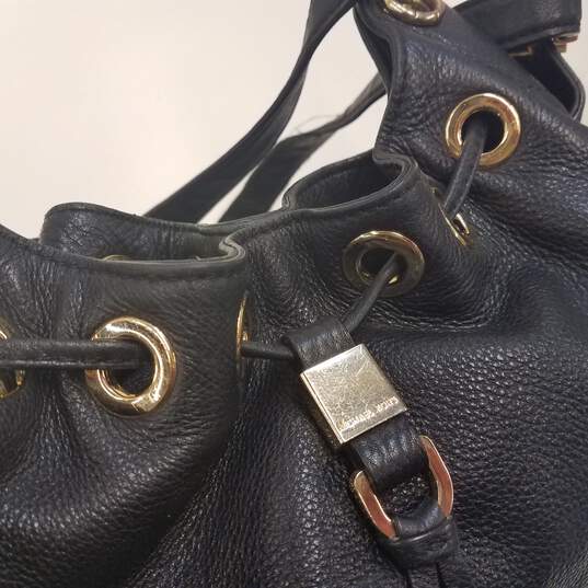  Michael Kors Large Drawstring Handbag (Black) : Clothing, Shoes  & Jewelry