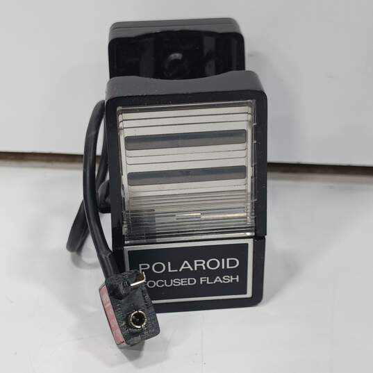 Vintage Polaroid Automatic Land Camera 420 With Accessories in Case image number 2