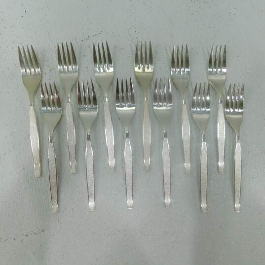 Oneida Silversmiths Community Silver Sands Stainless 68 pc Flatware image number 5