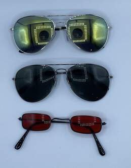 Unbranded Bundle Of 3 Multicolor Sunglasses - Size One Size